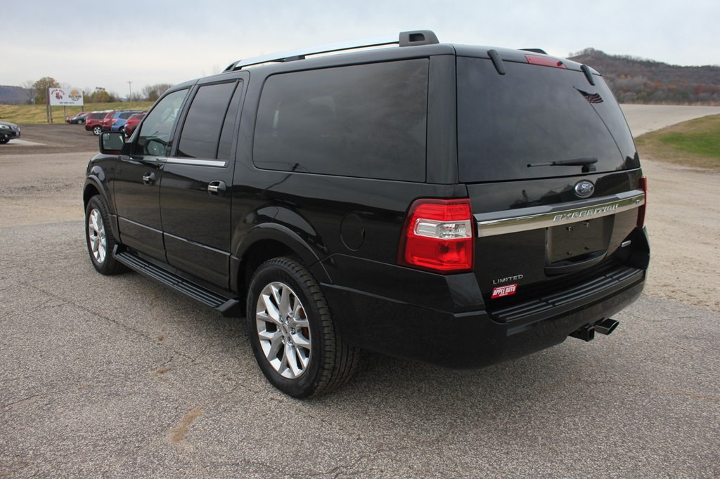 2017 Ford Expedition Image 8