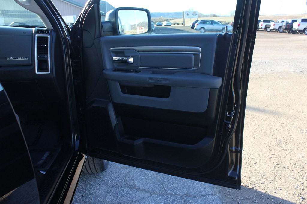 2018 RAM 1500 Image 35