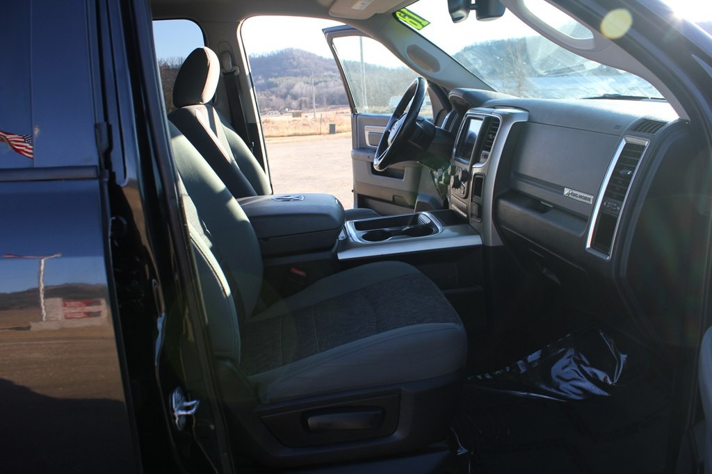 2018 RAM 1500 Image 36