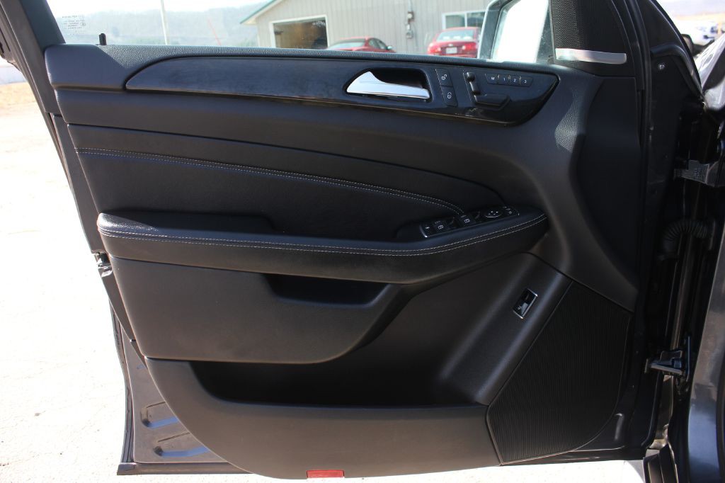 2015 Mercedes-Benz M-Class Image 28