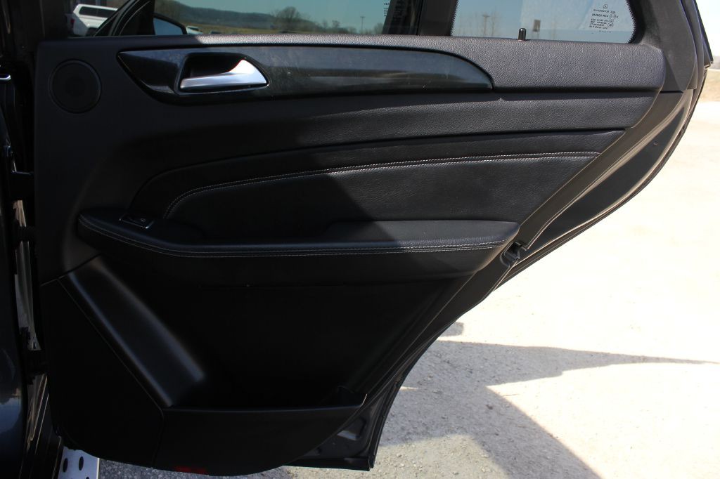 2015 Mercedes-Benz M-Class Image 35