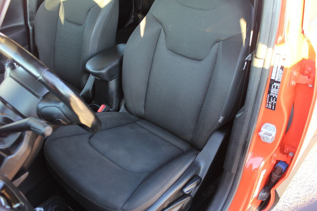 2018 Jeep Renegade Image 26