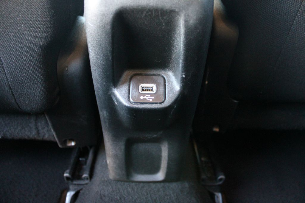 2018 Jeep Renegade Image 31