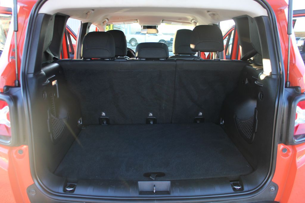 2018 Jeep Renegade Image 32