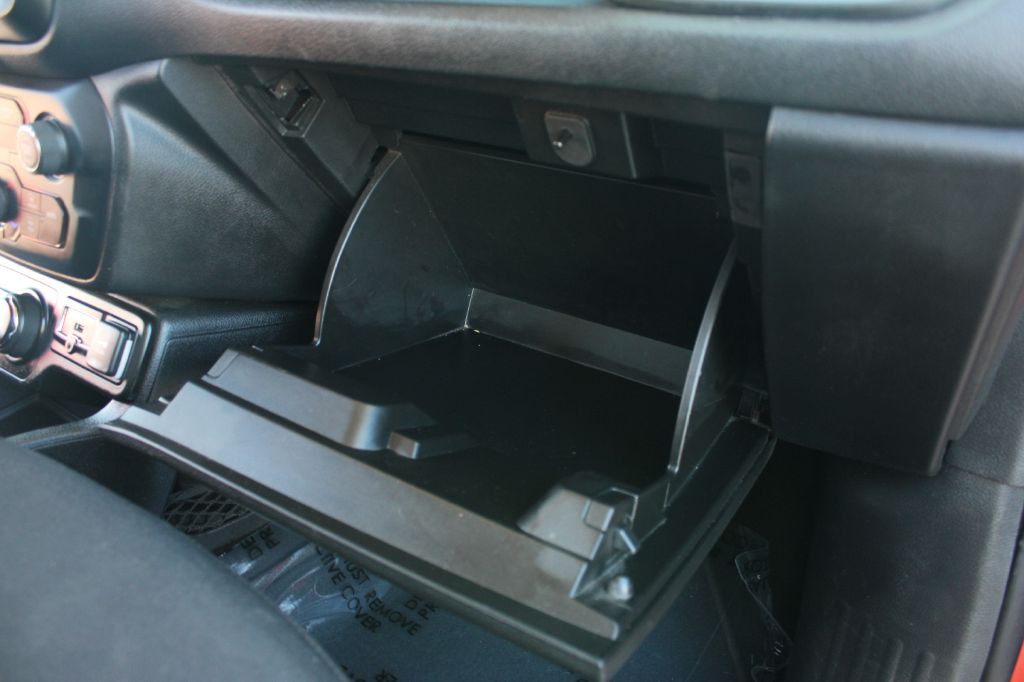 2018 Jeep Renegade Image 36