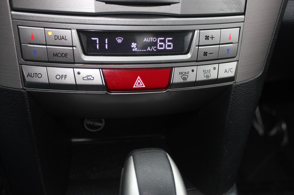 2011 Subaru Legacy Image 20