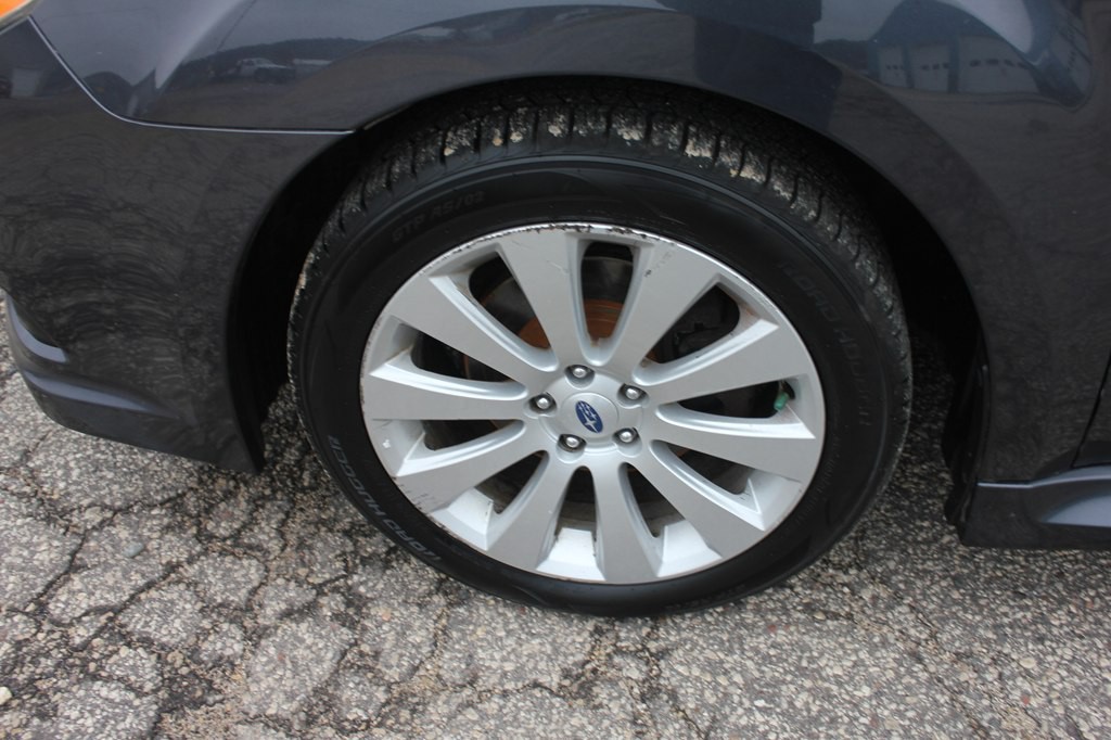 2011 Subaru Legacy Image 57