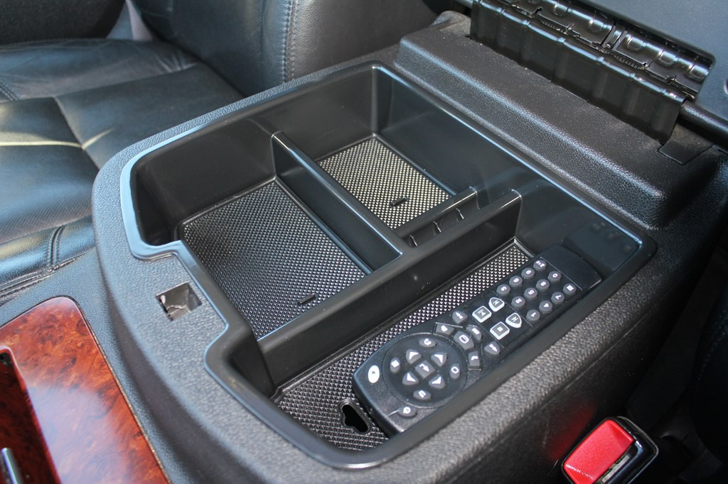 2011 Chevrolet Suburban Image 24