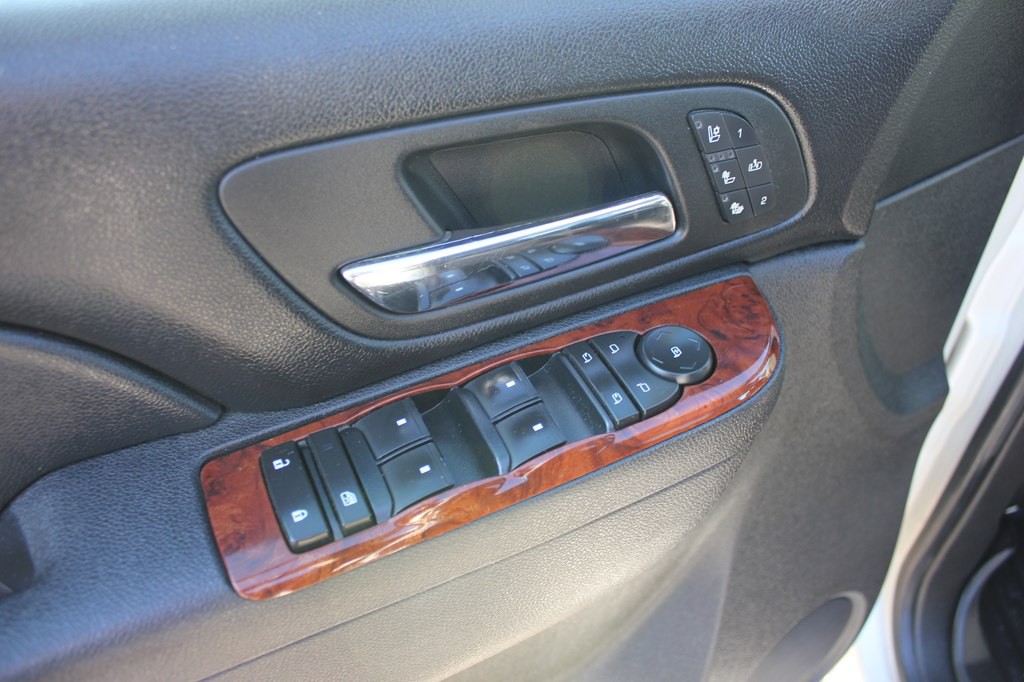 2011 Chevrolet Suburban Image 31