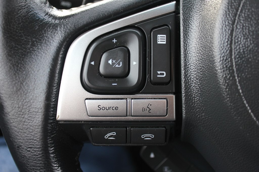 2015 Subaru Legacy Image 13