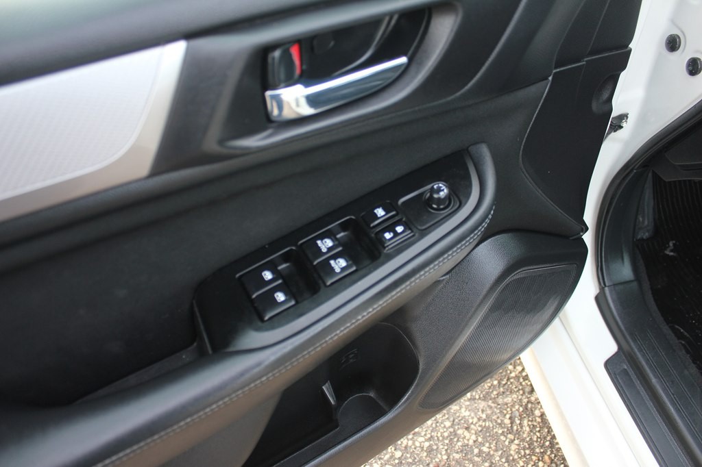 2015 Subaru Legacy Image 29