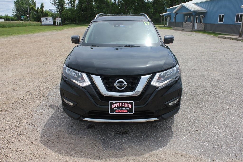2017 Nissan Rogue Image 3