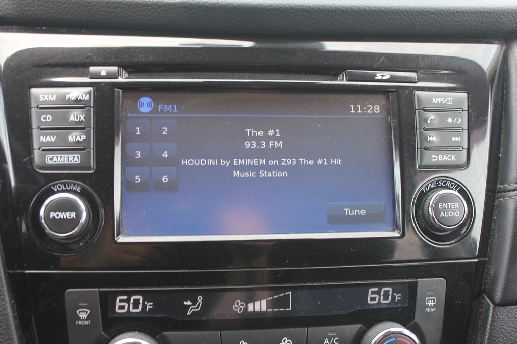 2017 Nissan Rogue Image 18