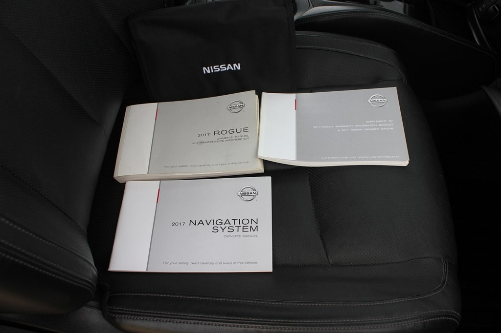 2017 Nissan Rogue Image 34