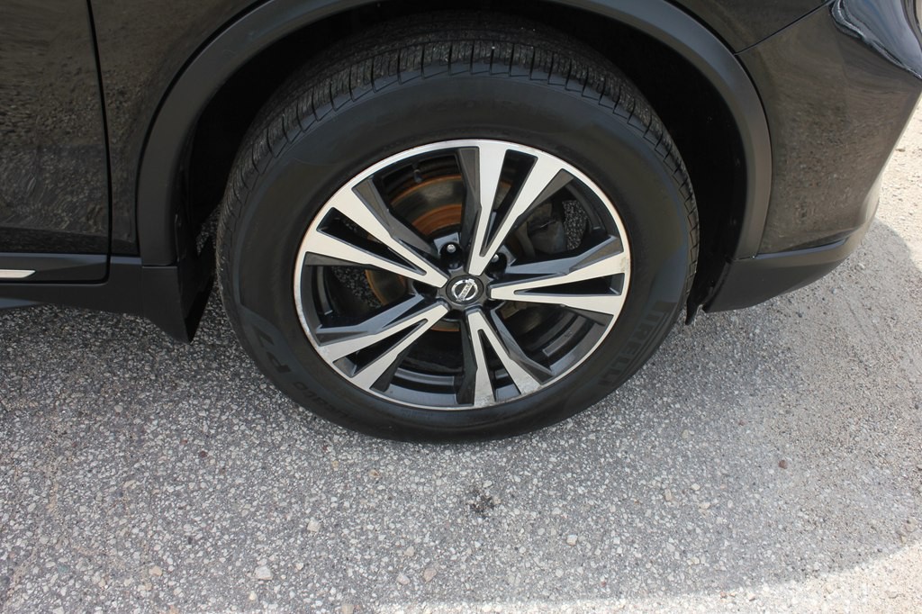 2017 Nissan Rogue Image 53