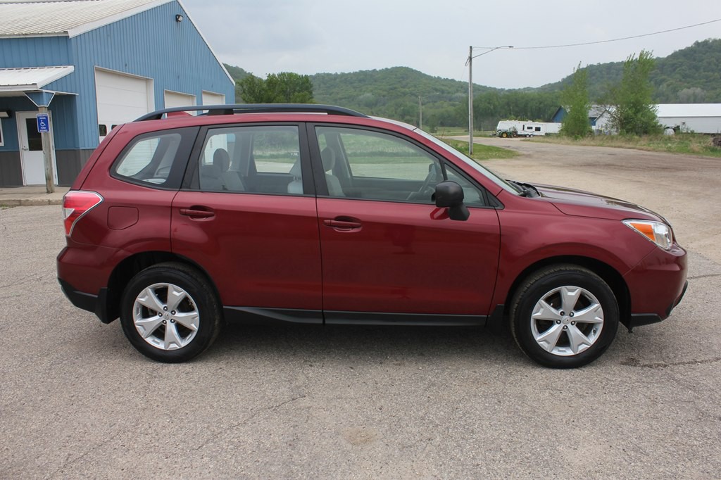 2016 Subaru Forester Image 5
