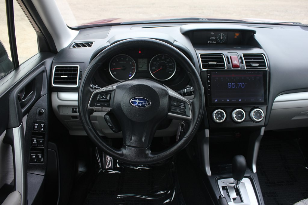 2016 Subaru Forester Image 10