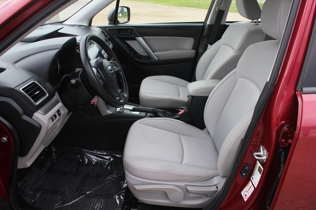 2016 Subaru Forester Image 29