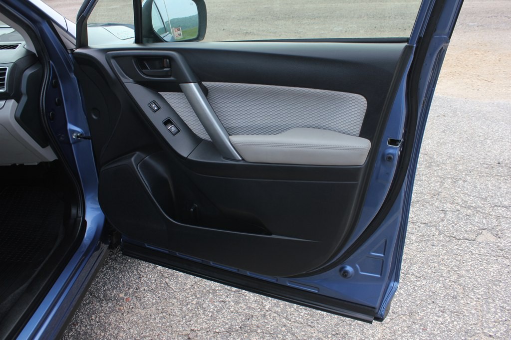 2017 Subaru Forester Image 34