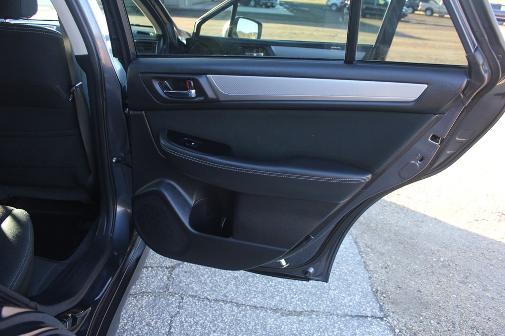 2017 Subaru Outback Image 35