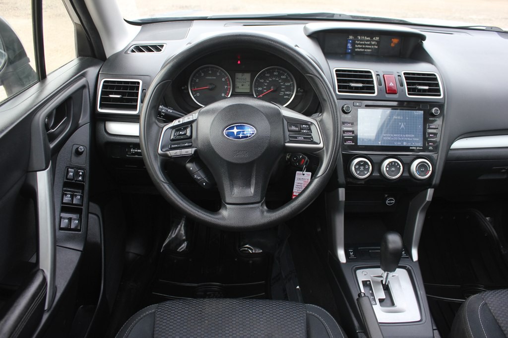 2016 Subaru Forester Image 10