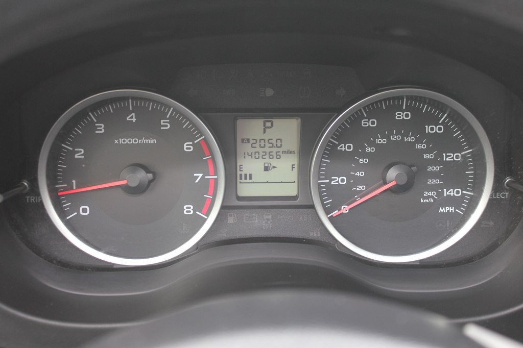 2016 Subaru Forester Image 12