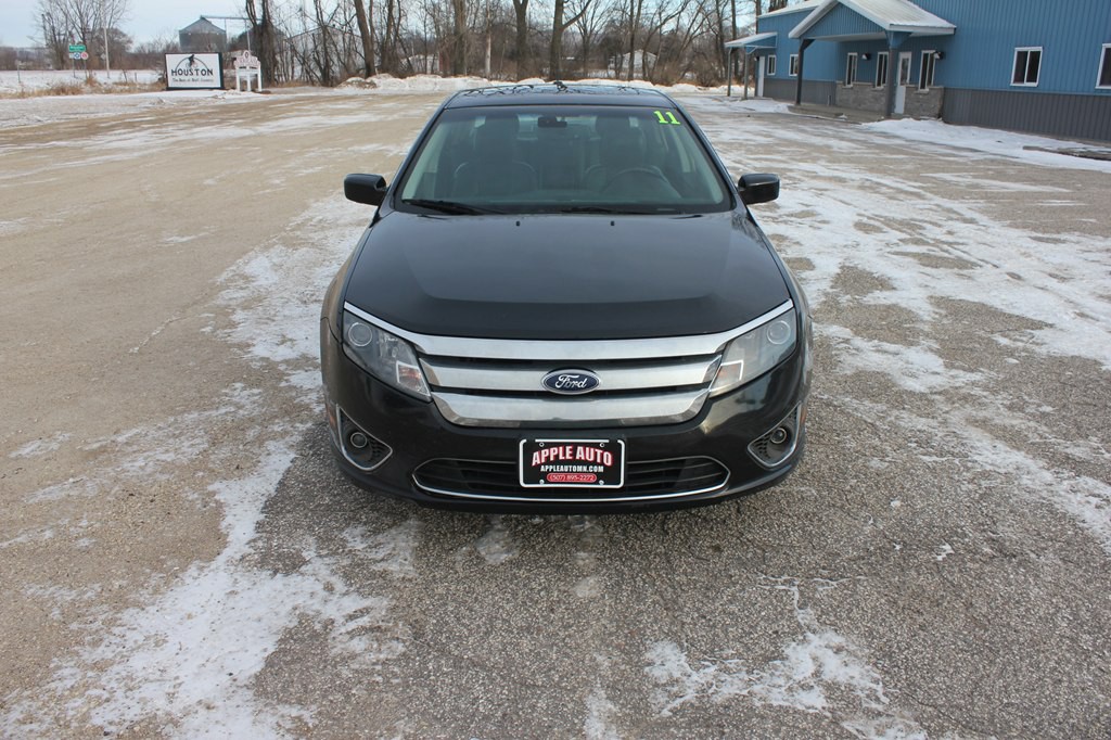 2011 Ford Fusion Image 3