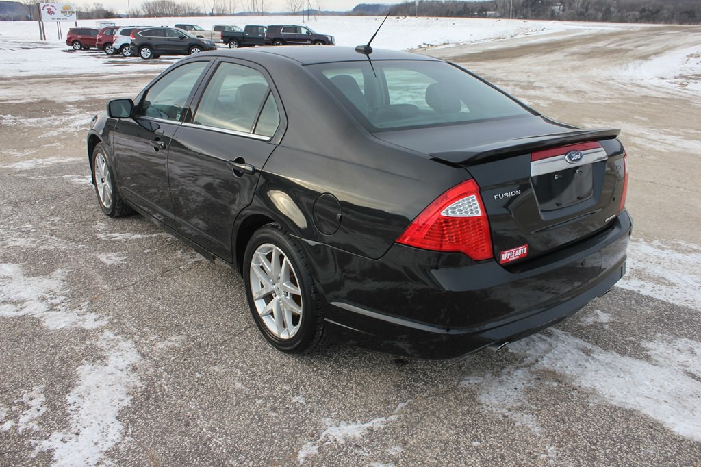 2011 Ford Fusion Image 8