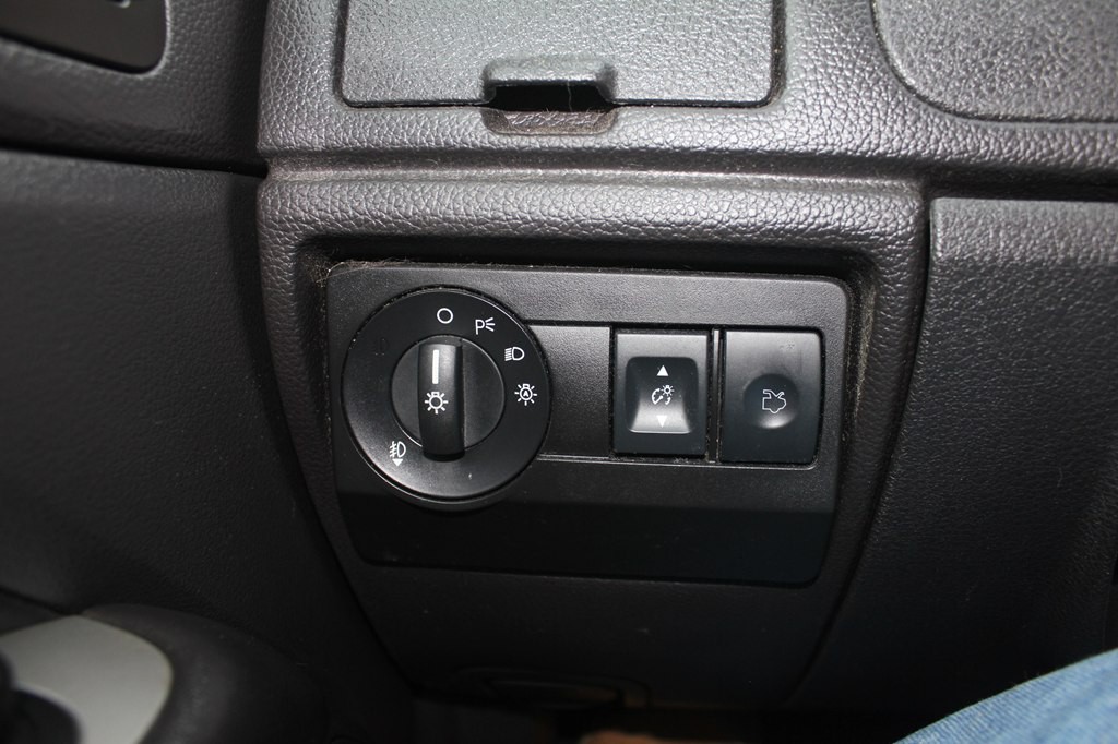 2011 Ford Fusion Image 16