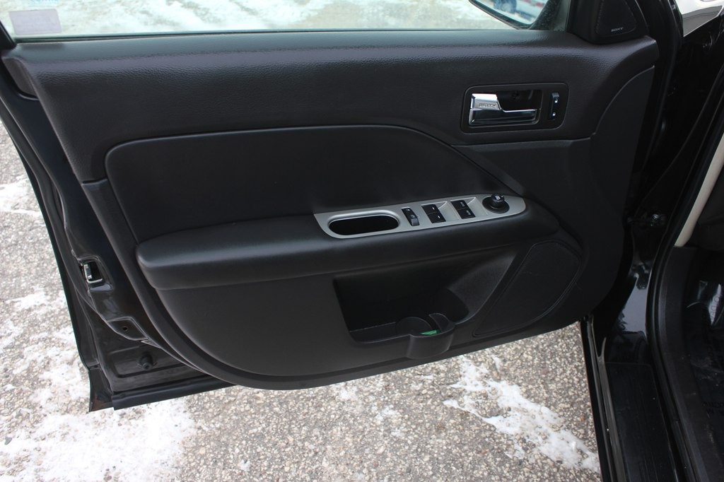 2011 Ford Fusion Image 27