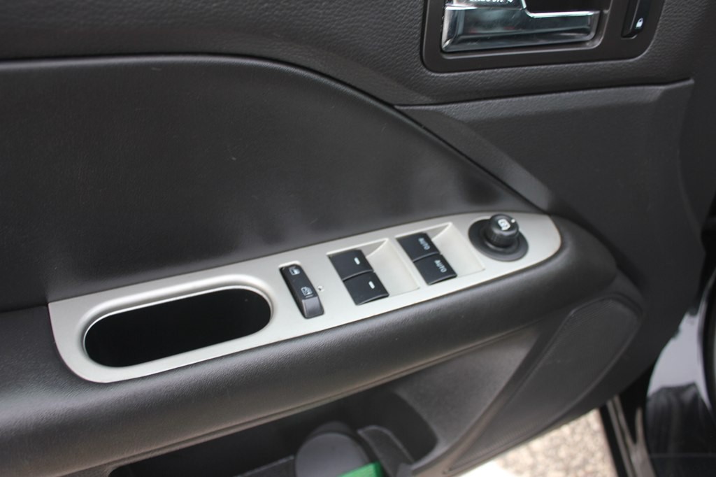 2011 Ford Fusion Image 28