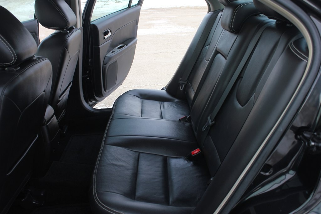 2011 Ford Fusion Image 38