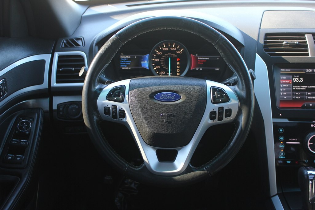 2015 Ford Explorer Image 11