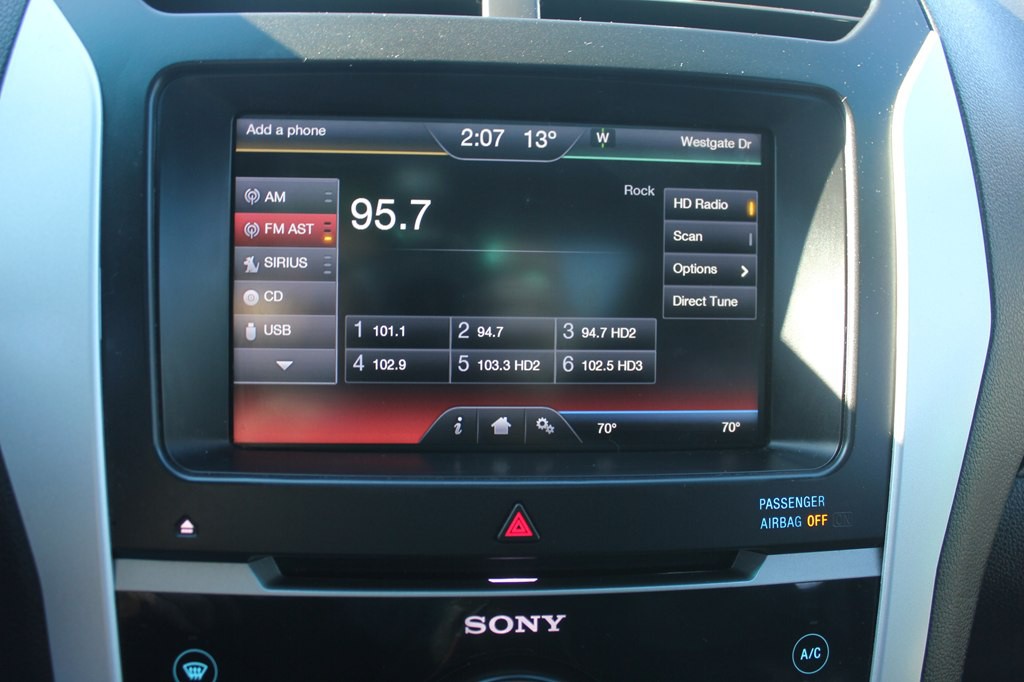 2015 Ford Explorer Image 18