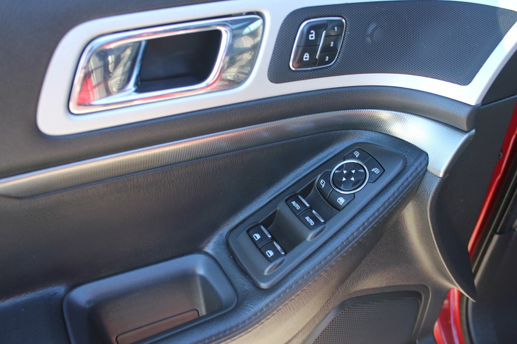 2015 Ford Explorer Image 28