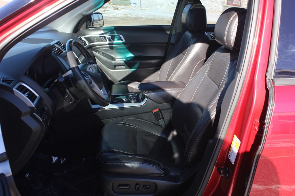 2015 Ford Explorer Image 29