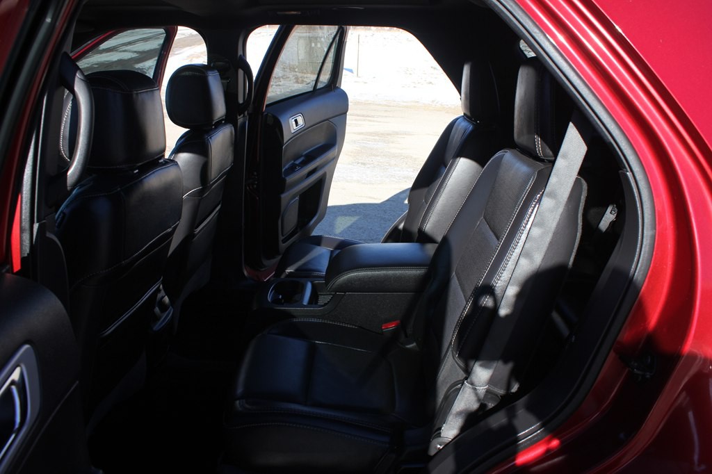 2015 Ford Explorer Image 40
