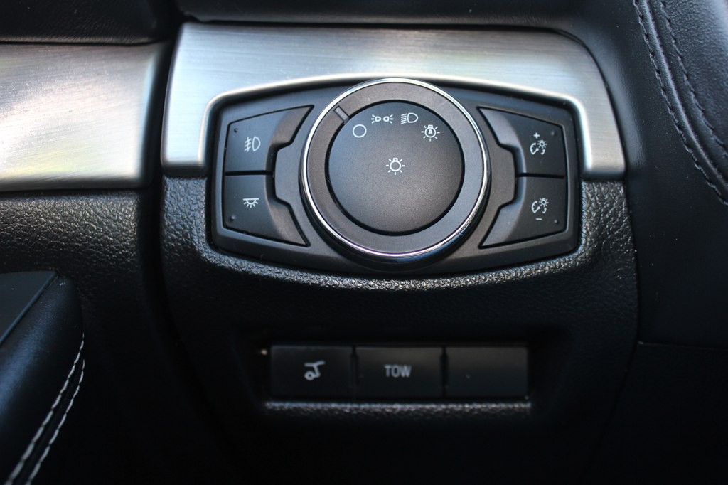 2018 Ford Explorer Image 17