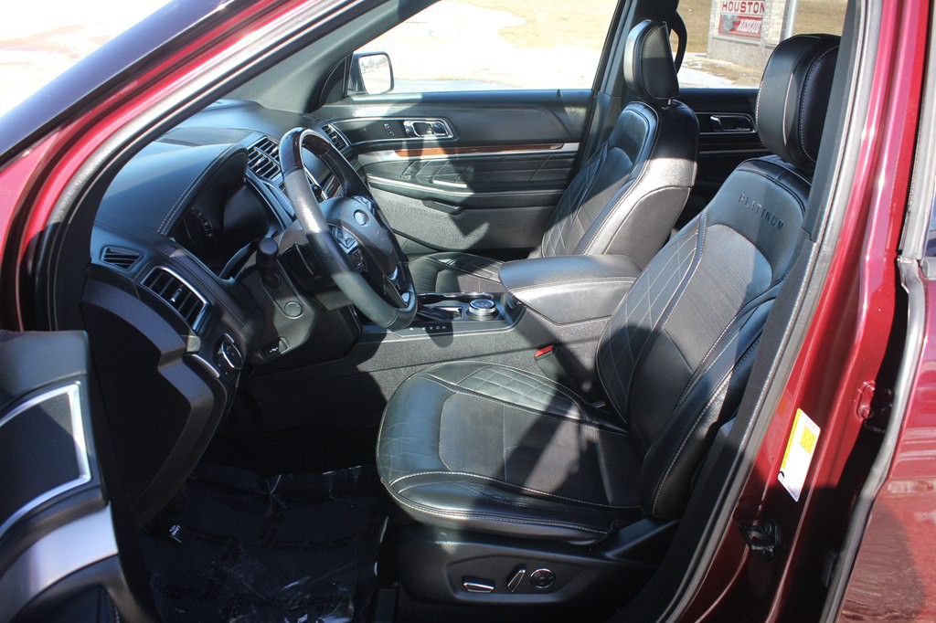 2018 Ford Explorer Image 30