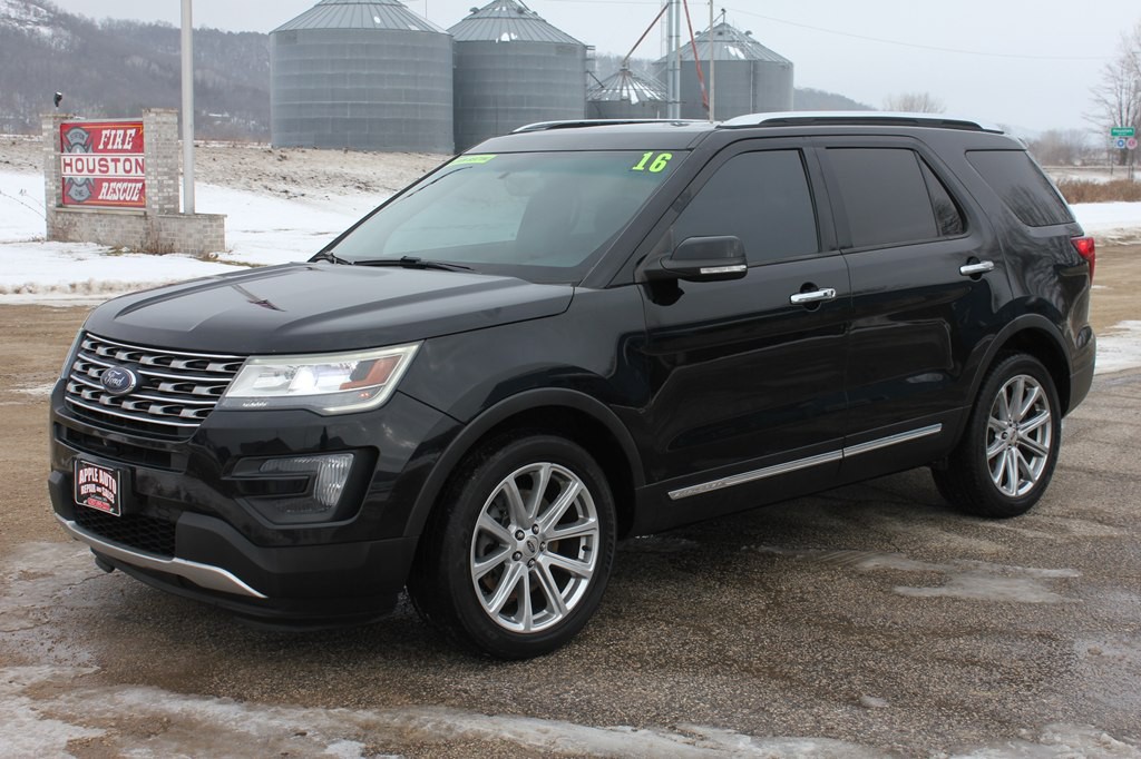 2016 Ford Explorer Image 2