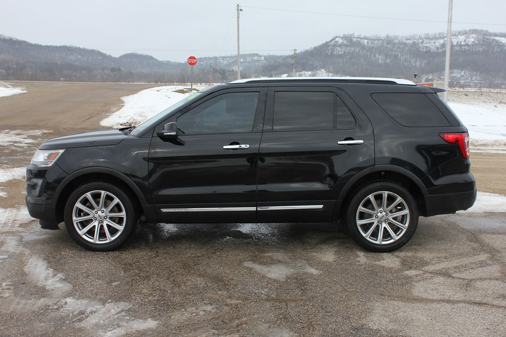 2016 Ford Explorer Image 9
