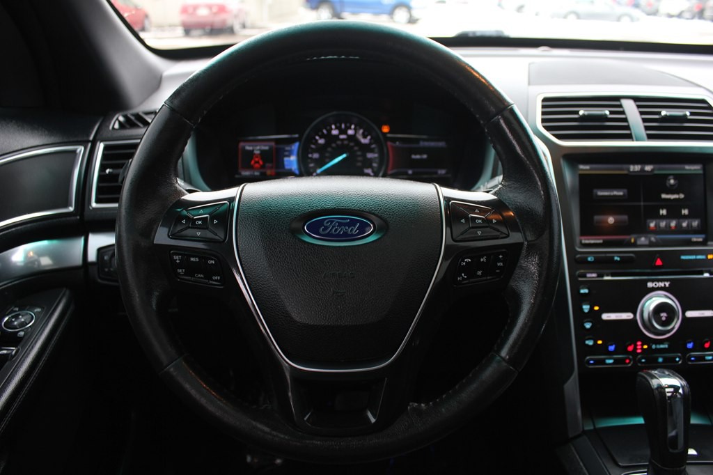 2016 Ford Explorer Image 11