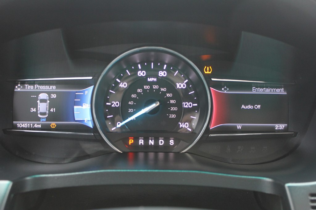 2016 Ford Explorer Image 13