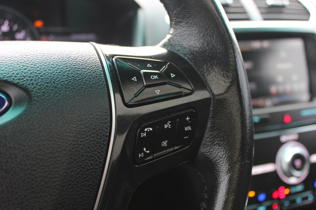 2016 Ford Explorer Image 16