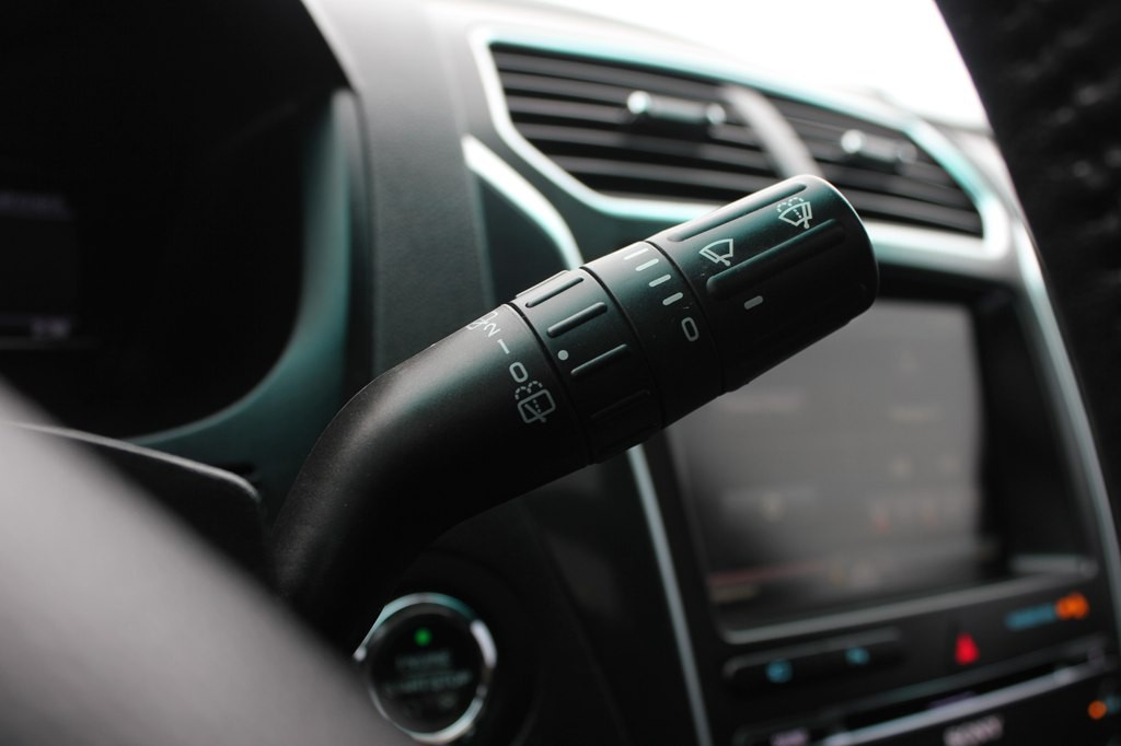 2016 Ford Explorer Image 17