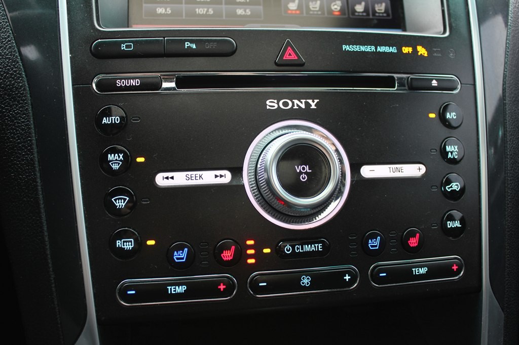 2016 Ford Explorer Image 19