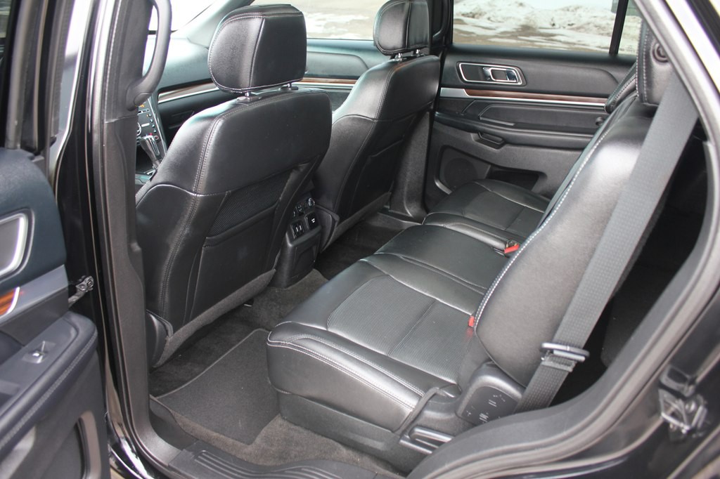 2016 Ford Explorer Image 31