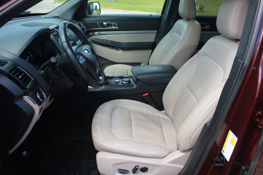 2018 Ford Explorer Image 30