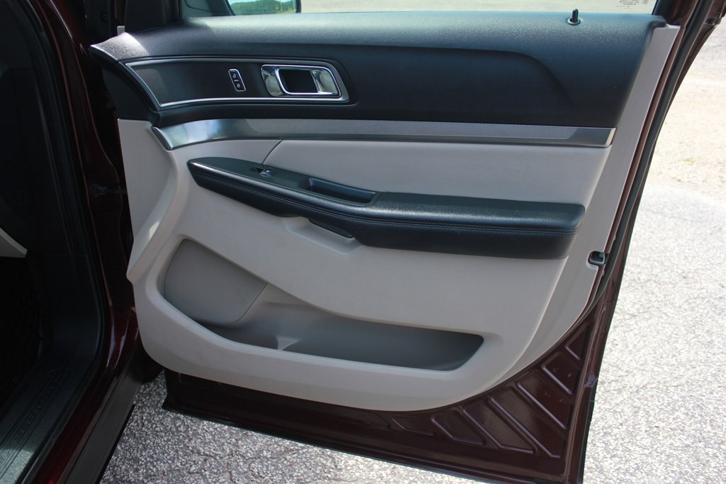 2018 Ford Explorer Image 32