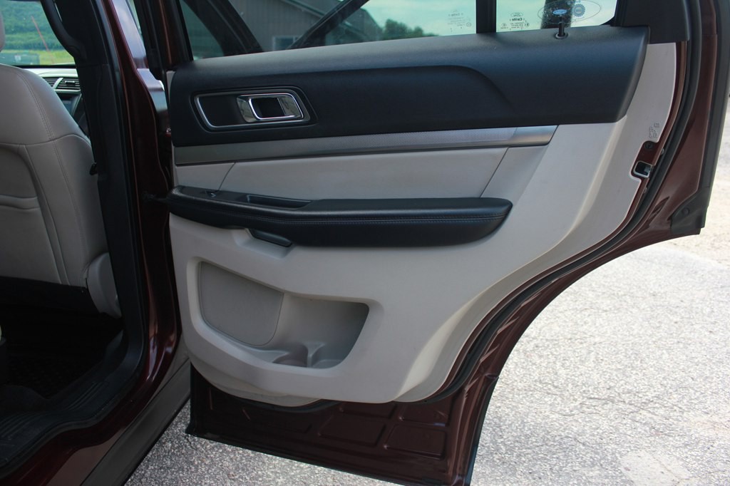 2018 Ford Explorer Image 36